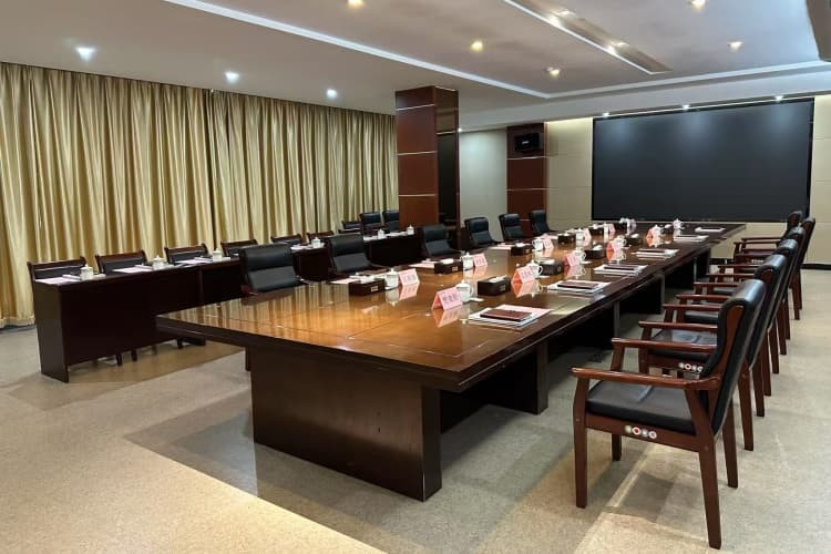 熱烈歡迎濟(jì)寧市委書(shū)記溫金榮來(lái)山東萬(wàn)利參觀調(diào)研